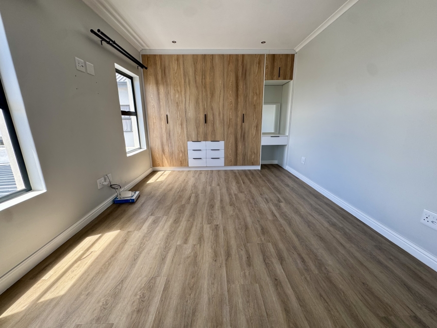 4 Bedroom Property for Sale in Sandown Western Cape